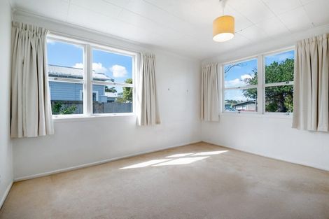 Photo of property in 17 Napier Avenue, Takapuna, Auckland, 0622