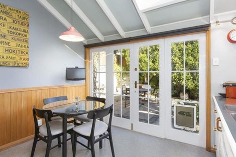 Photo of property in 8 Bangor Terrace, Kew, Dunedin, 9012