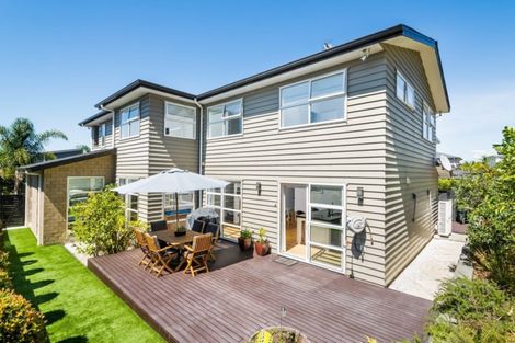 Photo of property in 15 Remuremu Street, Long Bay, Auckland, 0630