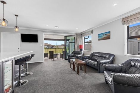 Photo of property in 11 Stevenson Drive, Papamoa, 3118