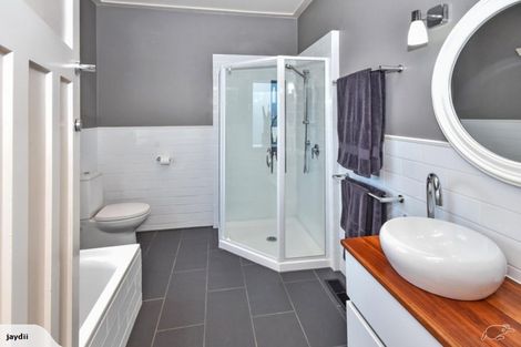 Photo of property in 27 Kenderdine Road, Papatoetoe, Auckland, 2025