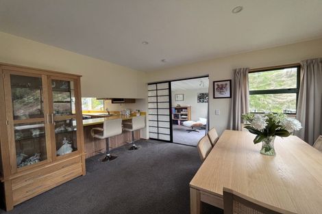 Photo of property in 117a Wynyard Crescent, Fernhill, Queenstown, 9300