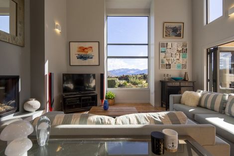 Photo of property in 5 Scenic Drive, Drift Bay, Queenstown, 9371