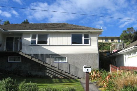 Photo of property in 4 Thurleigh Grove, Karori, Wellington, 6012