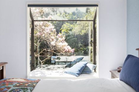 Photo of property in 20 Amapur Drive, Khandallah, Wellington, 6035