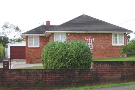Photo of property in 127 Flanshaw Road, Te Atatu South, Auckland, 0610