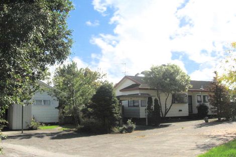 Photo of property in 2/31 De Quincey Terrace, Highland Park, Auckland, 2010