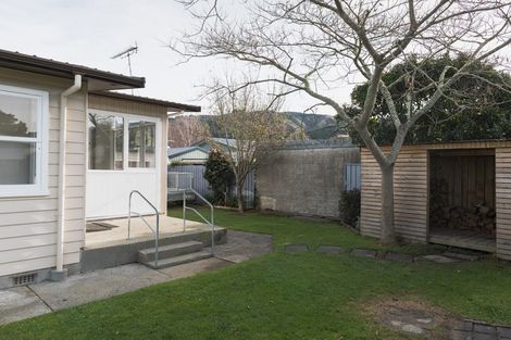 Photo of property in 3 Parera Grove, Heretaunga, Upper Hutt, 5018