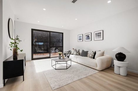 Photo of property in 12a Rewi Street, Torbay, Auckland, 0630
