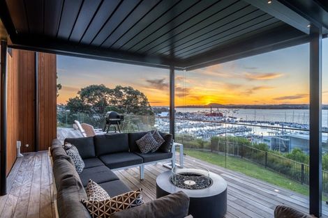 Photo of property in 47c Takutai Avenue, Half Moon Bay, Auckland, 2012