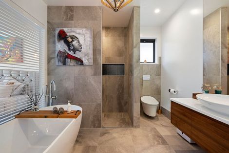 Photo of property in 70 Magellan Rise, Flagstaff, Hamilton, 3210