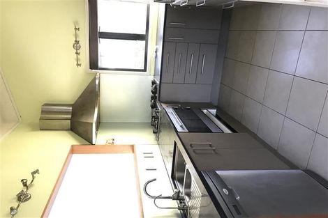 Photo of property in 8 Fitzherbert Avenue, West Harbour, Auckland, 0618