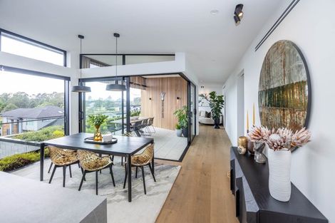 Photo of property in 43 Saint Andrews Terrace, St Andrews, Hamilton, 3200