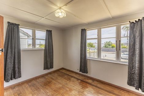 Photo of property in 69 Racecourse Road, Waipukurau, 4200