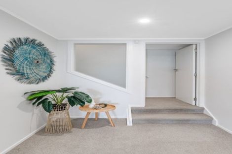 Photo of property in 26 Falstaff Place, Half Moon Bay, Auckland, 2012