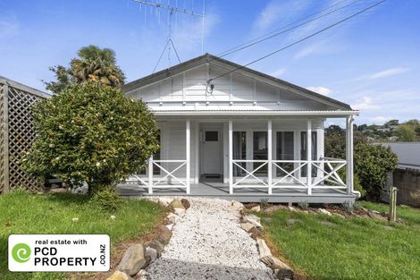 Photo of property in 2 Charles Street, Te Kamo, Whangarei, 0112