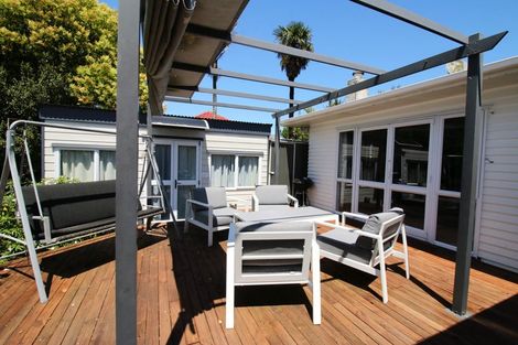 Photo of property in 8 Nicolas Avenue, Glen Eden, Auckland, 0602