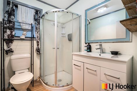 Photo of property in 18 Bettina Place, Manurewa, Auckland, 2102