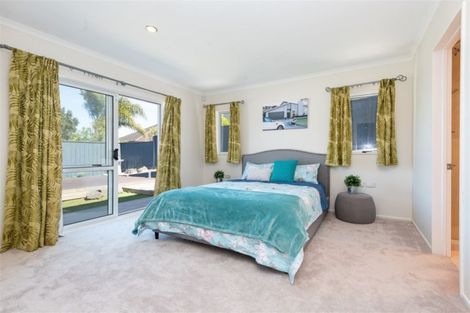 Photo of property in 8 Bilancia Place, Flat Bush, Auckland, 2016