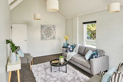 Photo of property in 5 Kowhai Street, Eastbourne, Lower Hutt, 5013