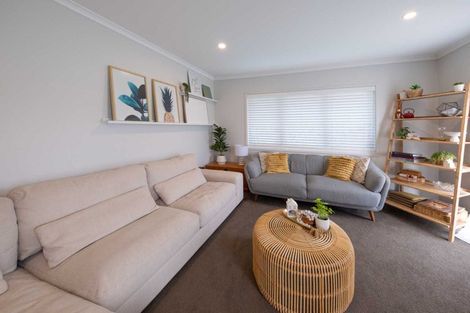 Photo of property in 14 Will Street, Huapai, Kumeu, 0810