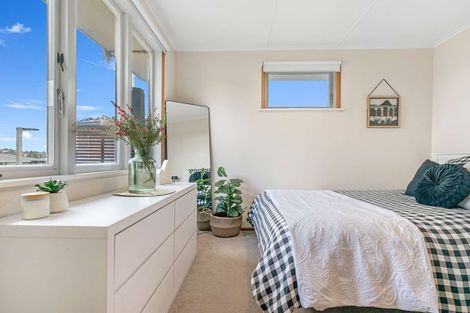 Photo of property in 32 Woodford Avenue, Brookfield, Tauranga, 3110