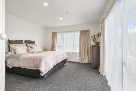 Photo of property in 42 Island View Road, Western Heights, Rotorua, 3015