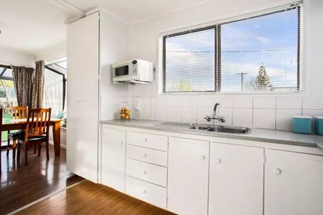 Photo of property in 110 Bruce Mclaren Road, Henderson, Auckland, 0612