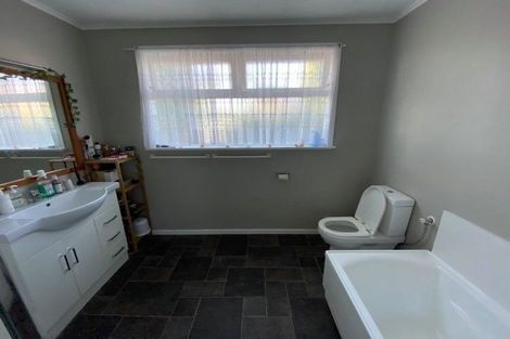 Photo of property in 43 Percival Road, Paraparaumu Beach, Paraparaumu, 5032