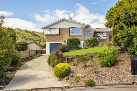 Photo of property in 1 Roseneath Place, Cashmere, Christchurch, 8022