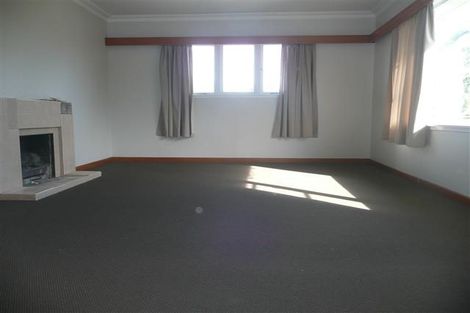 Photo of property in 6 Woodleigh Street, Frankleigh Park, New Plymouth, 4310