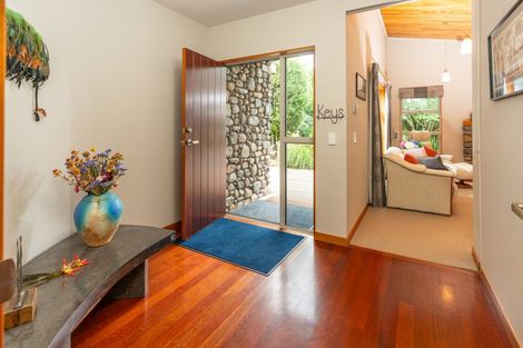 Photo of property in 54 Kohekohe Road, Waikanae, 5036