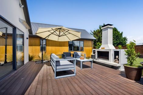 Photo of property in 25 County Drive, Hawera, 4610