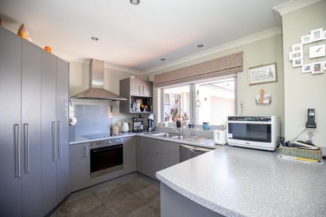 Photo of property in 27 Benner Drive, Ngatea, 3503