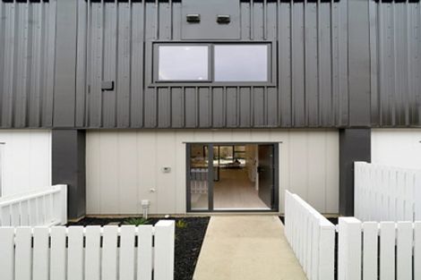 Photo of property in 7/52 Newington Road, Henderson, Auckland, 0612