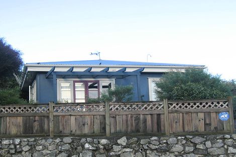 Photo of property in 16a Sweetman Avenue, Paraparaumu Beach, Paraparaumu, 5032