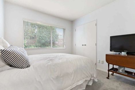 Photo of property in 1/19 Driscoll Place, Farm Cove, Auckland, 2010