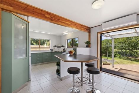 Photo of property in 22 Weza Lane, Kumeu, 0810