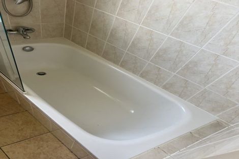 Photo of property in 41 Thornlow Street, Glendene, Auckland, 0602