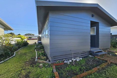 Photo of property in 14a Carson Street, Castlecliff, Whanganui, 4501