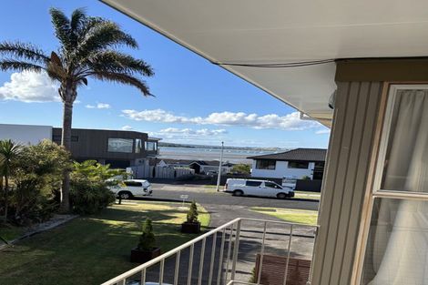 Photo of property in 2/73 Bramley Drive, Farm Cove, Auckland, 2012