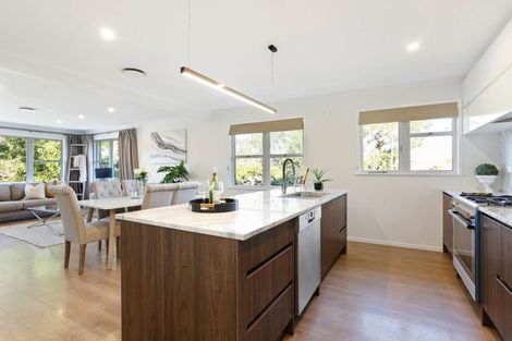 Photo of property in 2 Imatra Place, Sunnyhills, Auckland, 2010