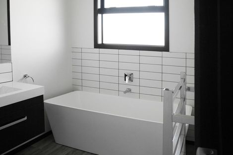 Photo of property in 20 Awatira Drive, Papamoa Beach, Papamoa, 3118