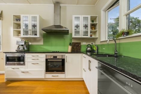 Photo of property in 1/235 Lake Road, Belmont, Auckland, 0622