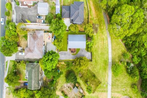 Photo of property in 2/123 Millbrook Road, Sunnyvale, Auckland, 0612