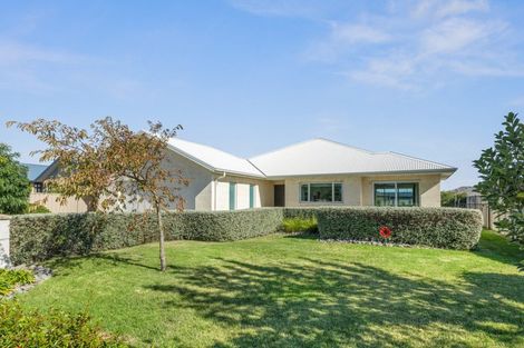 Photo of property in 111 Arataki Road, Havelock North, 4130