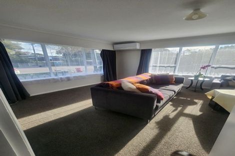 Photo of property in 13-13a Benzie Avenue, Wallaceville, Upper Hutt, 5018