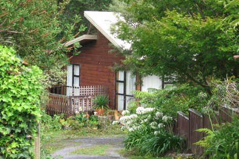 Photo of property in 615a Blockhouse Bay Road, Blockhouse Bay, Auckland, 0600