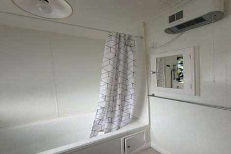 Photo of property in 130a Main Road North, Woodend, 7610