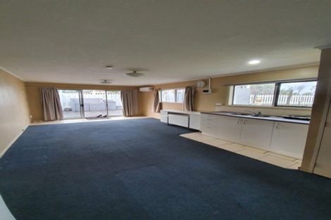 Photo of property in 38 Aurea Avenue, Pakuranga, Auckland, 2010